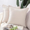Madizz 2er Set kurzen Chenille Zierkissenbezüge weicher dekorativer Kissenbezug für Sofa, Schlafzimmer Kissenhülle Creme Weiß 65x65 cm Quadrat