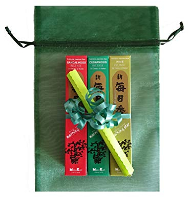 Trimontium Geschenk-Set: 3 Packungen Morning Star japanische Räucherstäbchen mit Duftthema »Wald« (Kiefer, Sandel- und Zedernholz) in exklusivem Organzasäckchen, 150