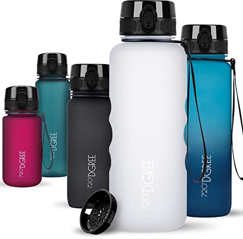 720°DGREE Trinkflasche 1,5 Liter “uberBottle“ softTouch +Sieb - BPA-Frei - XL Wasserflasche für Gym, Fitnessstudio, Workout, Fitness, Sport, Outdoor - Große Sportflasche aus Tritan - Leicht, Stoßfest