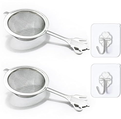 2Pcs Set Tea Leaf Strainer, Tea Strainers for Loose Tea, Strainer with Kettle Embossed on Handle 6.5 Cm Sieve for Herbal Tea Leaves Ideal for Sifting of Flour Rice Pasta
