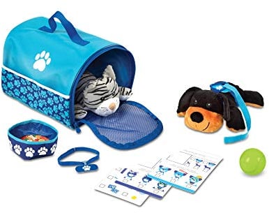Melissa & Doug Tote & Tour Pet Travel Play Set , Pretend Play , Play Set , 3+ , Gift for Boy or Girl