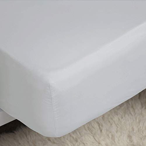 Belledorm Easycare Percale Fitted Sheet (Kingsize) (Cloud)