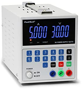 PeakTech P 6070 – Liniear geregeltes Labornetzteil 0-30V / 0-5A DC – Professionelles Labornetzgerät mit LED-Display – Labor Netzteil mit 2 Ausgängen und USB-Anschluss
