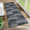 TAPISO Anti Rutsch Teppich Läufer rutschfest Brücke Meterware Modern Bsalt Dunkelgrau Viereck Geometrisch Design Flur Küche Wohnzimmer Diele 120 x 210 cm