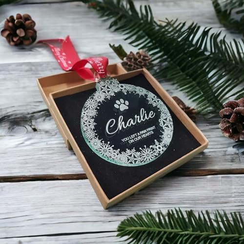 Personalised Pet Memorial Christmas Tree Bauble Decoration
