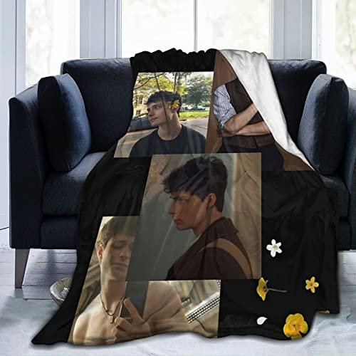 LOUJIN Lucas Schauspieler Jade Zumann, ultraweicher, leichter Flanell-Fleece-Überwurf, warme Klimaanlage, für Couch, Sofa, Bett, 125 cm x 100 cm