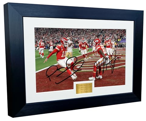 Kitbags & Lockers - Patrick Mahomes Mecole Hardman Kansas City Super Bowl LVIII 58 Gewinner, signiert, 30,5 x 20,3 cm, A4, Fotorahmen, American Football-Poster, Geschenk, Schwarz, Wohnzimmer