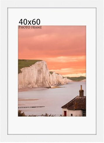 UHOUSEST 1 cadre photo 40 x 60 cm, pour photos de 40 x 60 cm, cadre photo en bois noir avec passe-partout et plexiglas pour montage mural et dessus de table, cadre pour affiche avec design classique