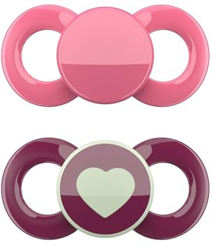dentistar Day & Night Schnuller 4er-Set - Größe 3 ab 14 Monate - Zahn- & kieferfreundlicher Silikon Schnuller - Mit Leuchtschnuller für die Nacht - Rosa & Violett mit Herz - Made in Germany
