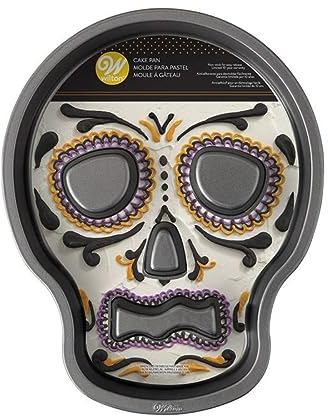 Wilton Halloween Antihaft-Kuchenform in Form eines Totenkopfes, 9,5 x 12-Zoll
