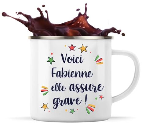 Planetee Tasse métallique Fabienne elle assure grave ! | Mug Mazagran Cadeau Fête des Mères Anniversaire Soeur Noël Tata Marraine Timbale Camping