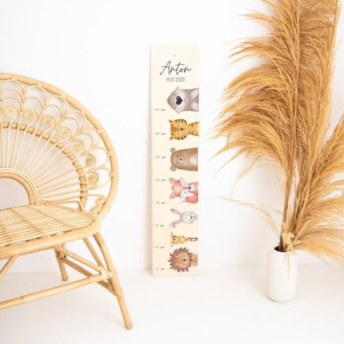 wunderwunsch® - Personalisierte Messlatte Kind Holz zum Kleben oder Aufhängen - Skala 70-140cm - Süße Dekoration für Baby- & Kleinkinderzimmer (Tiere nebeneinander)