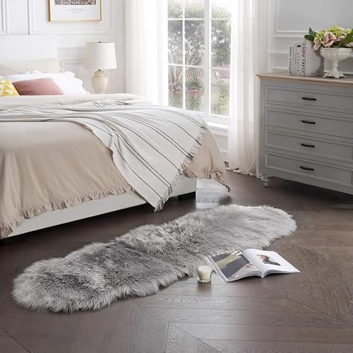 lightlux Faux Lammfell Schaffell Teppich Kunstfell Dekofell in Super weich Lammfellimitat Longhair Fell Optik Nachahmung Wolle Bettvorleger Sofa Matte für Schlafzimmer Kinderzimmer