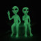 AGDLLYD Leuchtende Alien Figuren,Alien Dekoration,2er Set Außerirdische Statue,Leuchtende Alien Dekoration,Leuchtende in der Dunklen Nacht,ideal für Garten,Hof,Rasen Dekoration