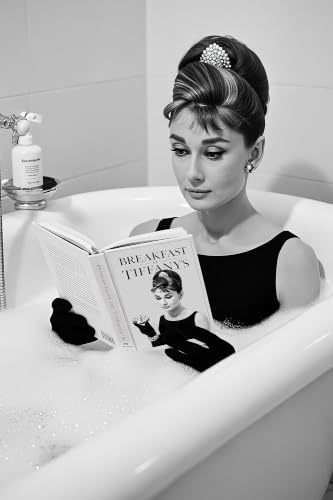 Dekomundo Audrey Hepburns legendäres „Frühstück bei Tiffany“-Poster, Schwarz-Weiß-Druck, Vintage-Wanddekoration für Zuhause - 50x70 cm