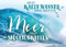 Gutsch Verlag Motivierende Postkarte für Abenteurer und Entdecker: Wer ins kalte Wasser springt, taucht in ein Meer voller Möglichkeiten - Inspirierendes Design mit eindrucksvoller Welle.