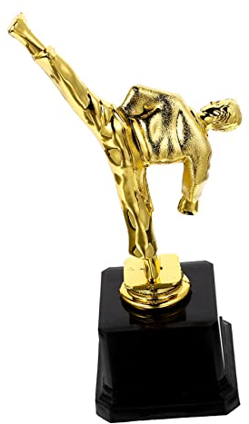 STOBOK C Decor Karate Trofeo Ricompensa Plastica Realizzazione Oro per Premio Scuola Bambini Bambini Coppa Mossa Premi Trofei Modello Vincitore Concorso Vincente Eventi Premio