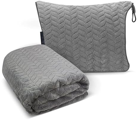 Proglobe Coperta da Viaggio Morbida & Calda per Aereo & Auto - Indispensabile per Lunghi Voli per Donne, Uomini, Bambini - Cuscino Compatto con Custodia per Bagagli & Clip per Zaino, Grigio