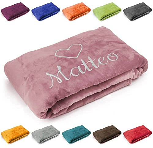 Kuscheldecke 'Herz' mit Name oder Wunschtext bestickt, Geschenk zu Valentinstag, Geburtstag, Hochzeitstag, 200cm x 150cm extra weiche und gemütliche Sofadecke/Wohndecke, hochwertiges Fleece (Altrosa)