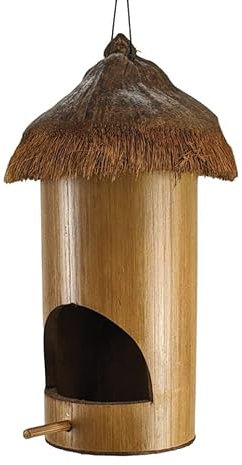 Nistkasten-Garten aus Bambus und Kokosnuss. Vogelhaus.