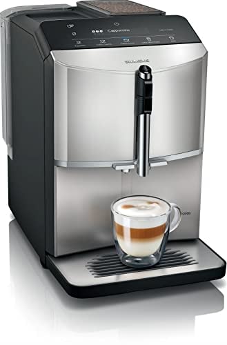 SIEMENS Kaffeevollautomat EQ300 TF303E07, für viele Kaffeespezialitäten, Milchaufschäumer, Keramikmahlwerk, OneTouch-Funktion, 1300 W, Inox silver metallic