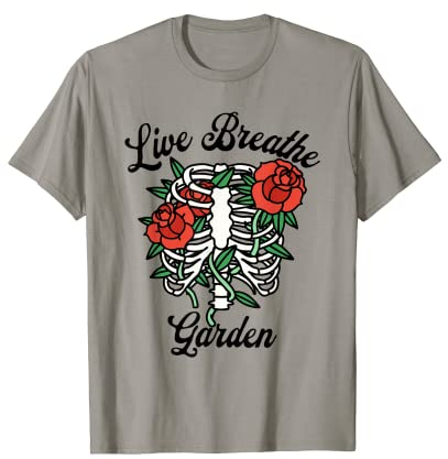 Brustkorb, Motiv: Rebellischer Gärtner, Breathe, Gartenrose T-Shirt