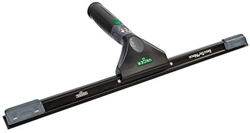UNGER ErgoTec Ninja Fensterwischer 40 Degree (Breite 30 cm, ergonomischer Griff, mit Soft-Gummi, Zwei Gummi Positionen, Fensterabzieher mit Schwenkfunktion) EN300, Schwarz