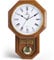 Lovely Home Essentials Pendel-Wanduhr, batteriebetrieben, Echtholz-Regleruhr, Schulhaus-Wanduhr, leise, kein Läuten, Dekoration für Wohnzimmer, Zuhause, Büro, ca. 45,5 x 28 cm