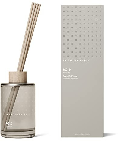 Skandinavisk RO 'Tranquility' Reed Diffuser with 8 Reeds. Lasts +3 Months. Fragrance Notes: Cut Grass and Fallen Leaves, Cucumber and Wild Violets. 200 ml