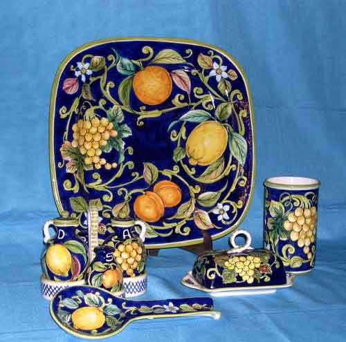 Cerámica pintada a mano ricceri Color Colección decoro fruta azul Mantequillera