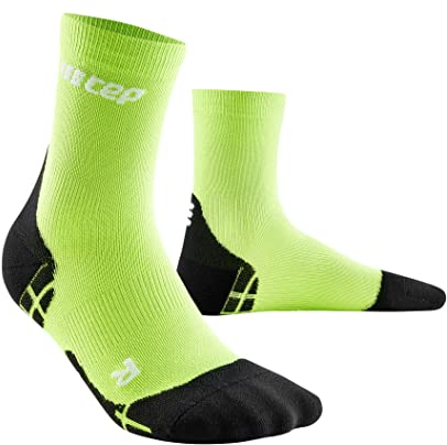 CEP - Ultralight Compression Short Socks für Herren | Kurze Sportsocken mit Kompression in Flash Green/Black | Größe III | M