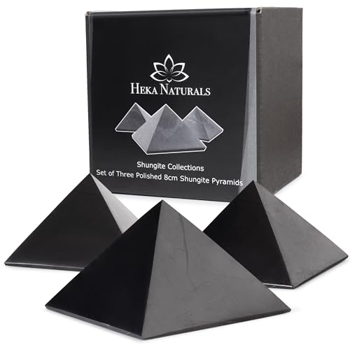 Heka Naturals Polierte Shungit Pyramide Kristall 3er-Set | 8 cm - Schwarze Mineralsteine für Dekoration & Meditation - Wohnzimmerkristalle - Natürliche Barriere & Reiniger - Fullerene