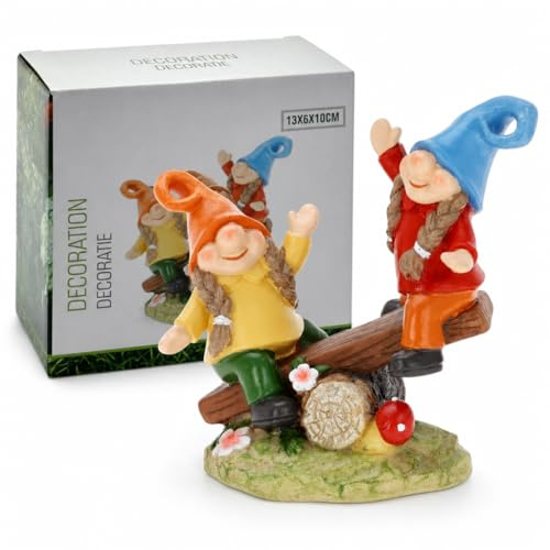 MIJOMA Gartenzwerge Dekofigur wetterfest – Spielende Gartenfiguren aus Polystone – Zwerge auf Wippe oder beim Spiel – 13x10x6 cm – für Garten, Balkon & Terrasse (Wippfreude)