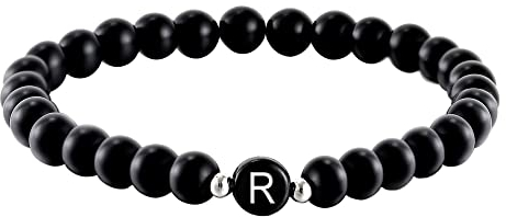 Kim Johanson Partner Perlenarmband mit Buchstabe aus Onyx Stein für Pärchen I Naturstein Freundschaftsarmband in Schwarz I Geschenk für Paare mit Gravur I Für Frauen und Männer inkl. Schmuckbeutel (R)