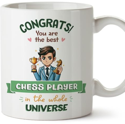 MUGFFINS Chess Player Man Mug - in English - Best in Universe Trophy - Funny Gift for Colleagues - Ceramic 11oz Mug