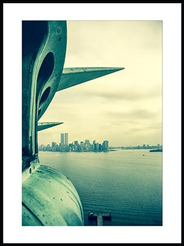 dirxbuschinger New York Poster | Manhattan und Twin Towers von der Freiheitsstatue aus | Retroposter | Dokument der Zeitgeschichte (DIN A2)