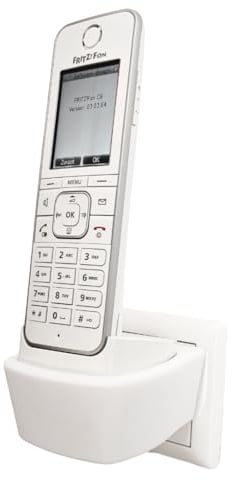 edaltec® Halterung für Fritz!Fon C6 AVM | Steckdosenhalterung ohne Bohren | DECT Telefon Wandhalterung & Zubehör | Platzsparender Telefonhalter mit Kabelmanagement | Zubehör für Fritz!Fon C6 | Weiß