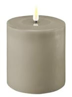 Deluxe Homeart LED-Kerze für den Innenbereich, flammenlos, sandfarben, mit echter Flame™-Technologie, batteriebetrieben, 10 x 10 cm