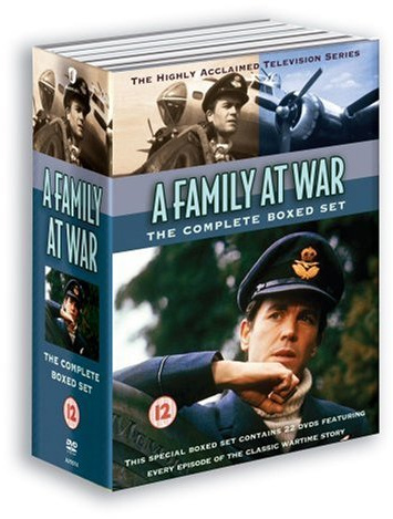 A Family at War: Complete Series[Region 2]