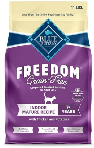 Blue Buffalo Freedom Grain-Free Dry Cat Food for Mature Cats, Complete & Balanced Nutrition for Mature Cats, Chicken Recipe, 11-lb. Bag