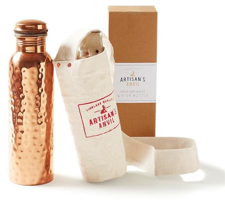 Artisan's Anvil Kupfer-Wasserflasche - Vielseitige und reisefreundliche Wasserflasche aus reinem Kupfer - Ayurvedische Kupfer-Trinkflasche für Damen und Herren - Weithalsdesign - Tragetasche aus