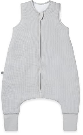 emma & noah Baby Schlafsack mit Füßen 2.5 TOG, Strampelsack für den Herbst und Winter, Bio-Baumwolle, OEKO-TEX Zertifiziert, Kuscheliger Schlafsack für Neugeborere (Essential Grau, 70 cm)