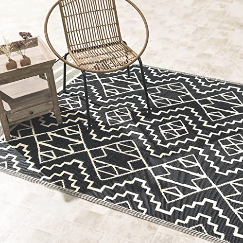 FAB HAB Outdoor-Teppich - wetterfest, farbecht, wendbar - recycelter Premium-Kunststoff - Tribal Boho neutral - Terrasse, Balkon, Garten, Flur, Bad - Läufer Kilimanjaro Schwarz, 90x150 cm