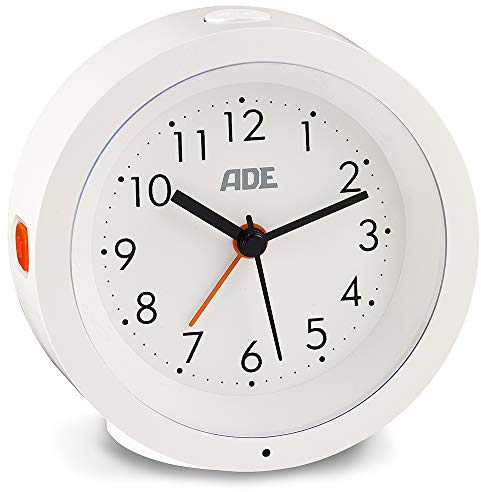 ADE Analoger Wecker mit ansprechendem Design | Wecker mit Licht, Schlummerfunktion | lautloser Wecker ohne Ticken | batteriebetrieben | weiß