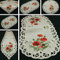 Quinnyshop Roter Klatschmohn Stickerei Mitteldecke 85 x 85 cm Eckig Polyester, Creme