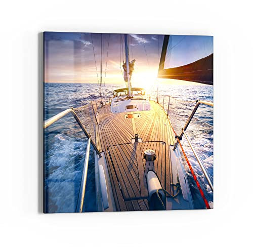 DEQORI Glasbild Echtglas | Motiv Segelboot jagt Abendsonne | quadratisch einteilig 30x30 cm | schöne Dekoration | Wandbild für Wohnzimmer, Schlafzimmer, Flur & Küche | moderne Wanddeko