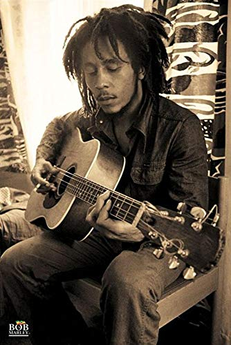 Close Up Bob Marley Poster Gitarre (61cm x 91,5cm) + Geschenkverpackung. Verschenkfertig!