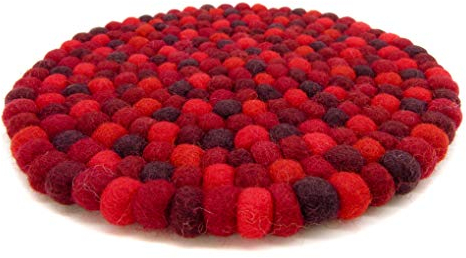 feelz Filzuntersetzer rund 22cm rot Handarbeit Topfuntersetzer bunt Bunte Filzkugel Untersetzer aus Filz