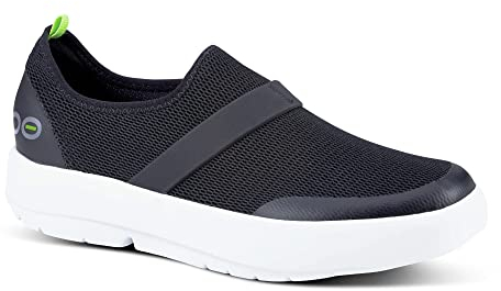 OOFOS OOmg Halbschuh – leichte Erholungsschuhe – reduziert den Druck auf Füße, Gelenke und Rücken – maschinenwaschbar, Weiß & Schwarz, 37.5 EU