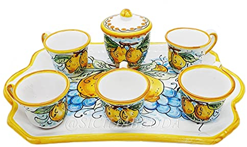 Sicilia Bedda - Set Caffè in Ceramica Siciliana - Completo di Zucchieriera e Vassoio - Prodotto Artigianale (Decorazione Uva, Set 5 Tazze)